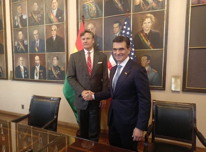 ee-uu-y-bolivia-restableceran-relaciones-tras-investidura-de-paz:-regresan-embajadores-luego-de-17-anos