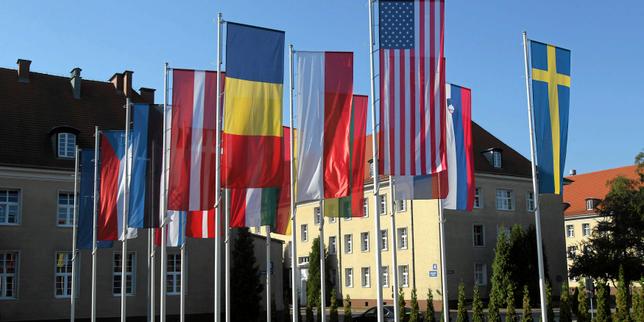 jean-vincent-holeindre,-politico:-«-nuestra-salud-estrategica-paso-por-una-europeanizacion-de-nuestra-defensa-»