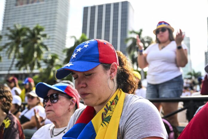 fin-del-tps-para-venezolanos-en-ee-uu-golpea-a-una-ciudad-en-florida:-asi-afecta-a-negocios,-alquileres-y-escuelas