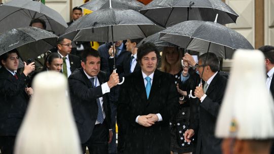 ​​milei-asiste-a-la-toma-de-posesion-del-nuevo-presidente-de-bolivia