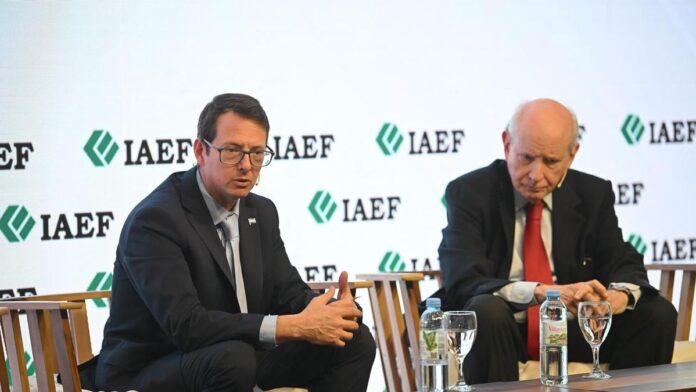 el-gobierno-confia-en-aprobar-el-presupuesto-2026,-admite-proyeccion-fallida-del-dolar-y-perfila-“reformas-graduales”