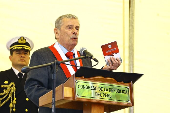 fernando-rospigliosi-califica-denuncia-de-pedro-castillo-contra-congresistas-como-“un-pretexto-ridiculo”