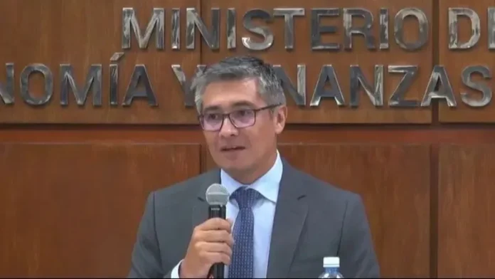 ministro-de-economia:-“el-pge-debe-ajustarse-a-la-realidad-del-pais”
