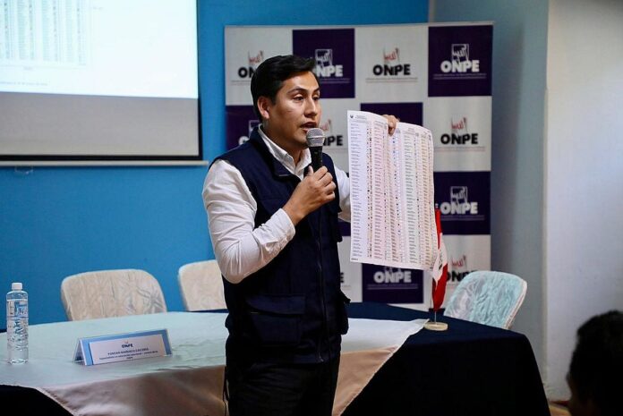 elecciones-2026:-37-de-las-39-agrupaciones-politicas-presentaron-formulas-presidenciales-a-la-onpe