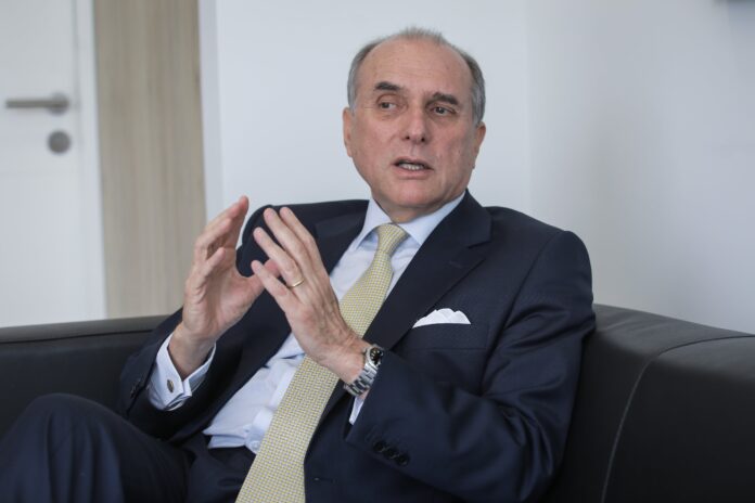 francisco-tudela:-“sin-el-almirante-giampietri,-el-rescate-de-los-rehenes-hubiera-fracasado”