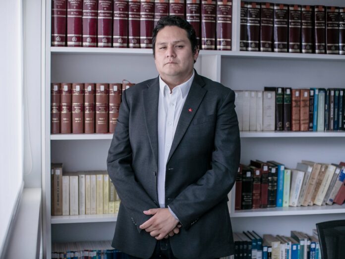 enrique-valderrama,-candidato-presidencial-del-apra:-“el-pueblo-aprista-ha-dicho-que-la-renovacion-debe-encabezar-este-proceso”