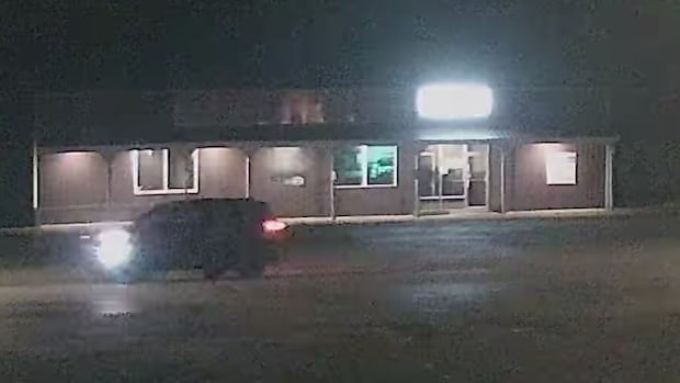 rcmp-release-video-of-suspicious-vehicle-at-sports-bar-that-burned-down-in-leader,-sask.