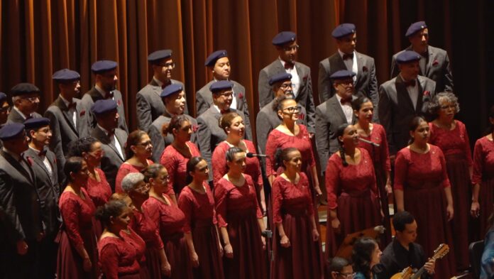 el-orfeon-universitario-y-la-estudiantina-de-la-ucv-celebran-los-40-anos-de-su-concierto-de-navidad