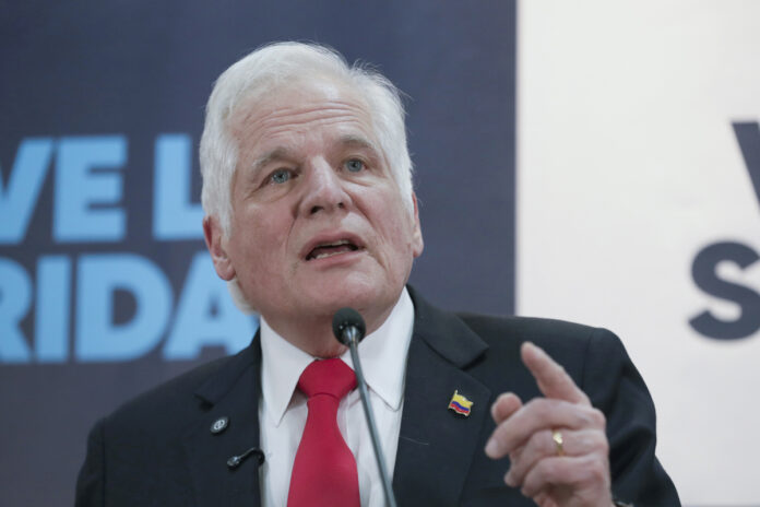 padre-de-senador-asesinado-uribe-turbay-confirma-salida-de-carrera-presidencial-colombiana