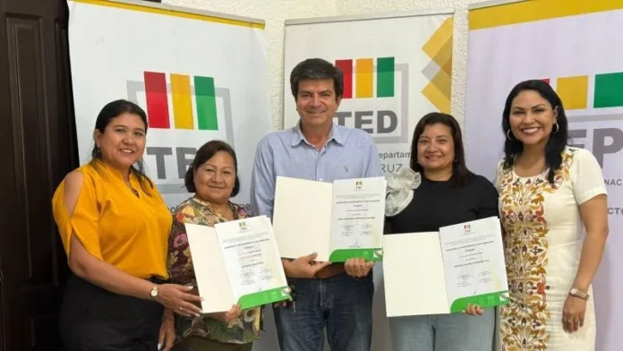 ted-santa-cruz-acredita-a-tres-asambleistas-titulares-en-la-ald