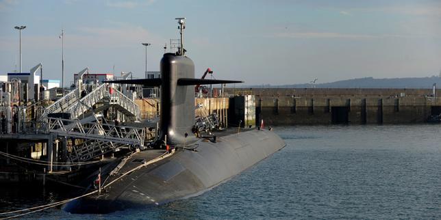 drones-au-dessus-de-la-base-navale-de-l’ile-longue:-les-autorites-francaises-asumen-una-nouvelle-fois-la-discretion