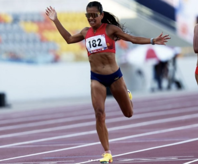 edymar-brea-gana-el-oro-en-los-5.000-metros