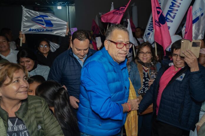 phillip-butters:-avanza-pais-acepta-su-renuncia-y-anunciara-a-su-reemplazante-tras-las-elecciones-primarias
