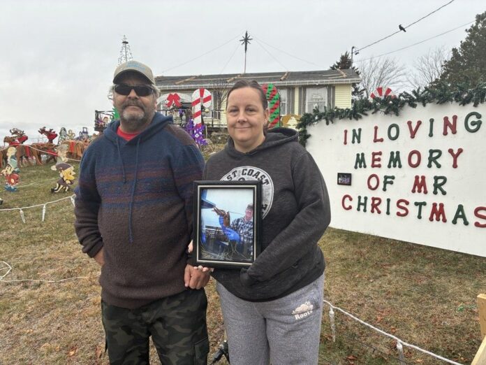 north-rustico-holiday-lights-display-carries-on-in-new-location-after-death-of-pei’s-‘mr.-christmas’
