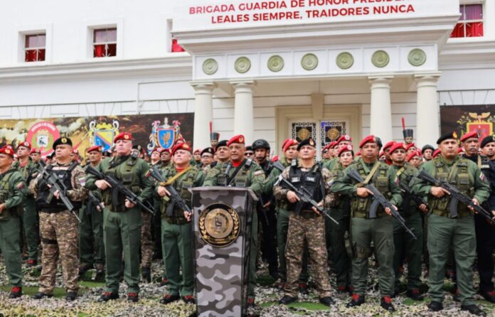 juramentaron-a-unos-1.000-militares-venezolanos-para-hacer-frente-a-cualquier-circunstancia
