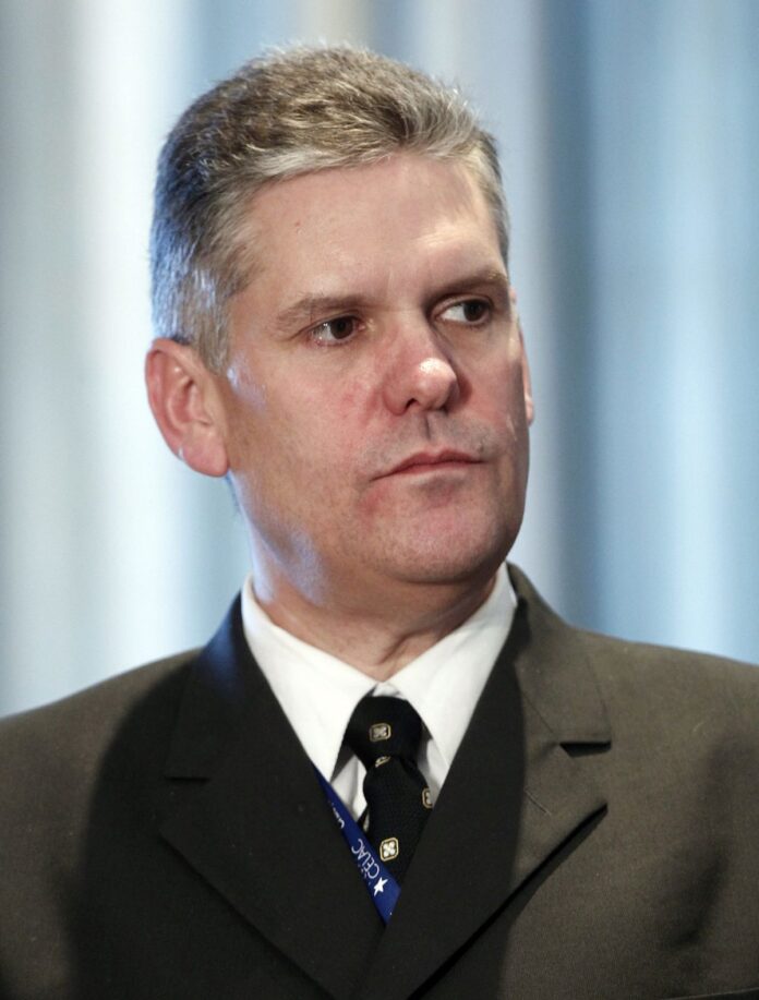 sentencian-a-cadena-perpetua-en-cuba-al-exministro-alejandro-gil