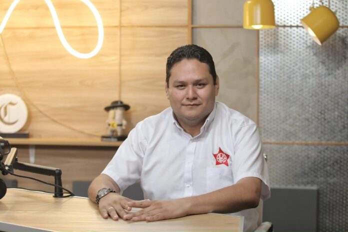 enrique-valderrama:-“este-congreso-ha-sido-gestor-de-intereses-de-economias-ilegales”