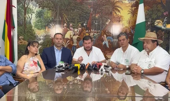 civicos-piden-a-camacho-revisar-proyecto-de-electrificacion-rural