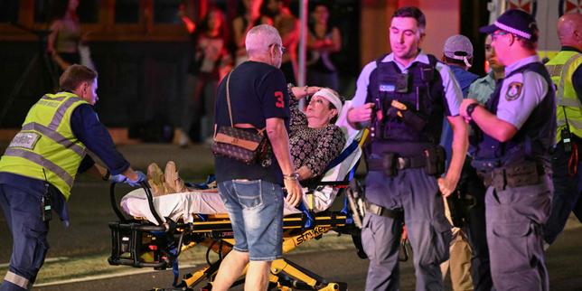 fusilamiento-en-australia:-anthony-albanese-denuncia-un-«acto-de-antisemitisme-malefique»;-12-morts-et-une-trentaine-de-blesses,-selon-un-nouveau-bilan