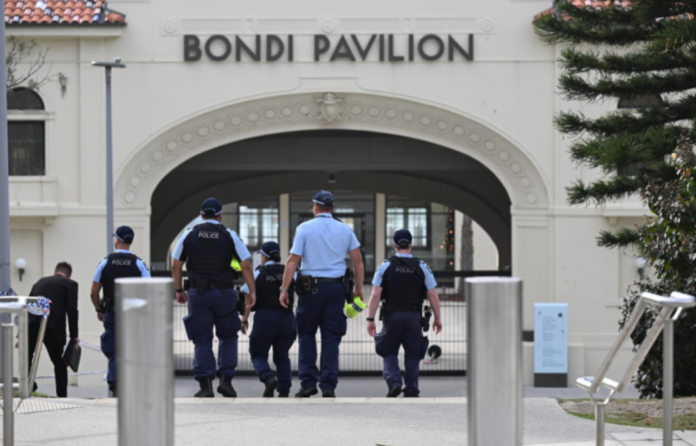 autoridades-identifican-a-padre-e-hijo-como-autores-del-atentado-en-australia