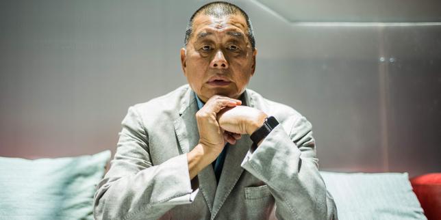 el-magnate-de-la-prensa-democratica-de-hong-kong,-jimmy-lai,-«-acoplable-»-de-atencion-a-la-seguridad-nacional