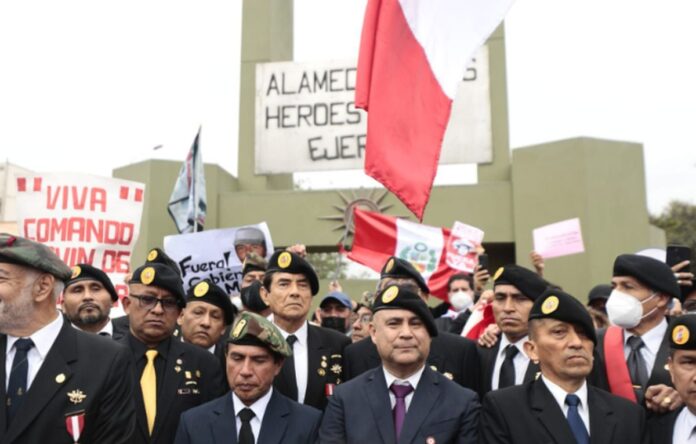 congreso:-plantean-otorgar-asignacion-especial-mensual-a-rehenes-que-contribuiron-con-acciones-de-inteligencia-al-operativo-“chavin-de-huantar”