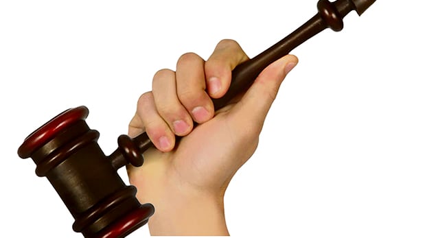 la-mano-dura-de-las-reglas