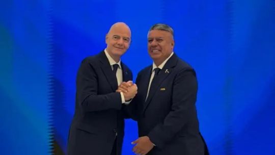 tapia-se-distancia-de-los-titulares-negativos-de-la-afa-en-casa