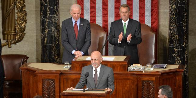 una-agencia-americana-vestida-con-un-bilan-sans-fard-de-l’action-des-etats-unis-en-afganistan