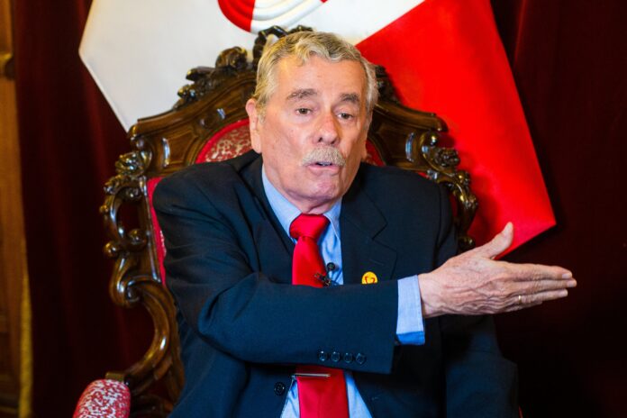 fernando-rospigliosi-pide-que-personal-de-confianza-del-congreso-“se-abstenga-de-actividades-ajenas-al-quehacer-parlamentario”
