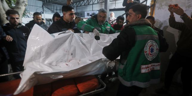 gaza-:-cinq-morts-apres-une-frappe-israelienne-sur-un-abri,-annonce-la-defense-civile