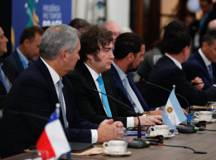 argentina,-paraguay,-panama,-bolivia,-ecuador-y-peru-pidieron-restablecer-el-orden-democratico-en-venezuela