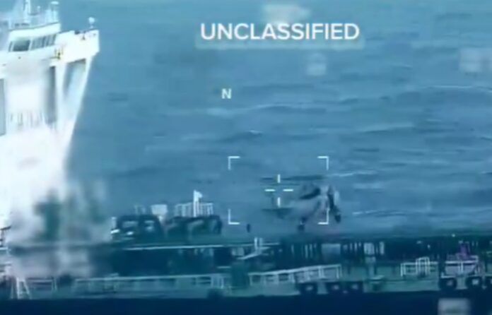 guardia-costera-de-ee-uu-publica-video-del-operativo-en-el-que-interceptaron-un-buque-petroleo-con-venezolano