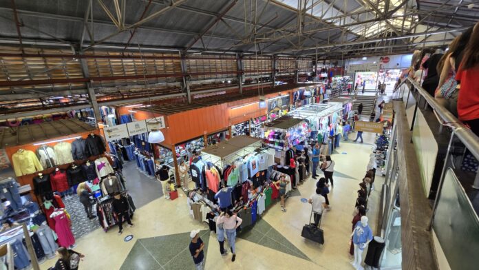 mucha-vitrina-y-bolsillos-vacios-esta-navidad