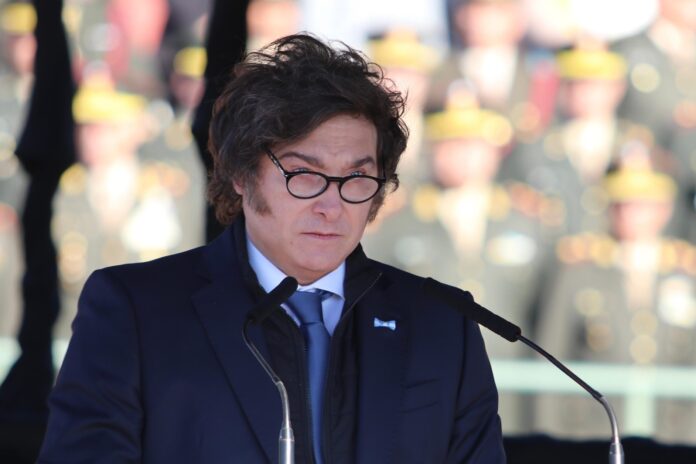 milei-confirms-he-won’t-veto-the-2026-budget-bill-if-it’s-approved-without-key-‘zero-deficit’-chapter