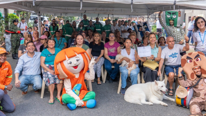 donde-otros-ven-basura,-medellin-ve-futuro:-una-revolucion-verde-que-nace-desde-los-barrios-y-florece-en-espacios-de-vida,-inclusion-y-dignidad.