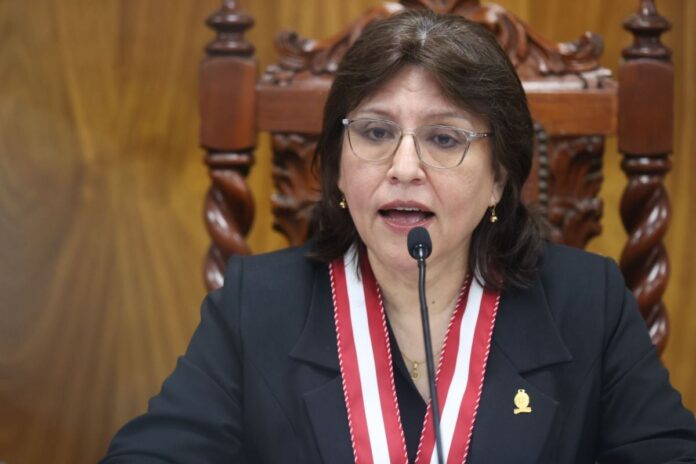 delia-espinoza-presenta-demanda-de-amparo-ante-el-pj-contra-el-congreso-tras-ser-inhabilitada-por-10-anos