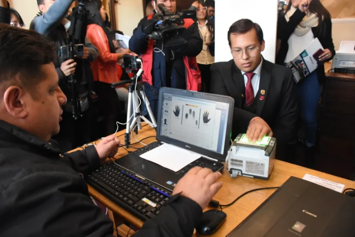 avila-preve-la-realizacion-de-hacer-un-nuevo-padron-electoral