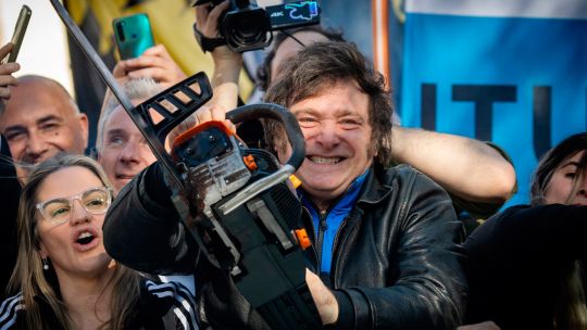 la-motosierra-de-milei-recorta-50-billones-de-pesos-en-gasto