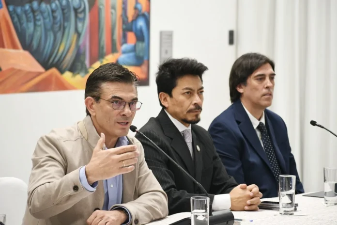paz-afirma-que-los-bloqueos-en-el-pais,-estan-“cayendo-uno-a-uno”
