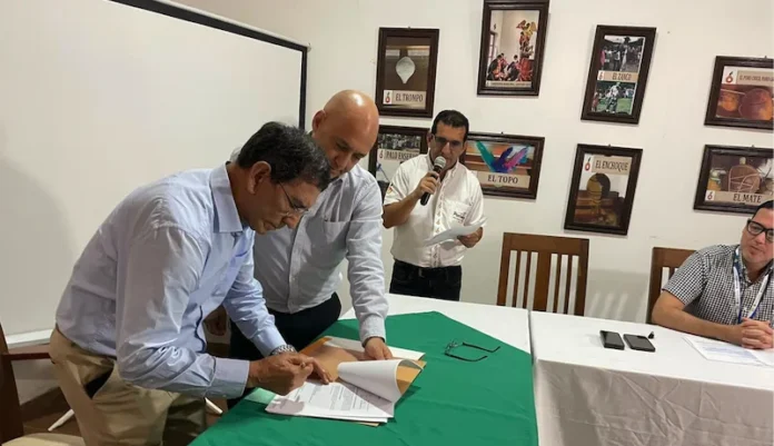 impulsan-diseno-de-alcantarillado-en-el-centro-de-porongo-y-el-urubo.