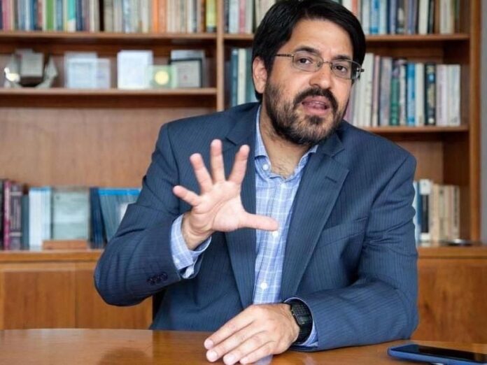 ¿que-hacer-con-los-bolivares?-las-recomendaciones-del-economista-asdrubal-oliveros-para-despedir-el-2025