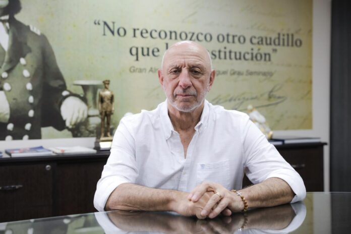jose-cueto:-“ha-faltado-mano-dura-contra-la-mineria-ilegal,-hubo-demasiados-congresistas-que-la-apoyan”