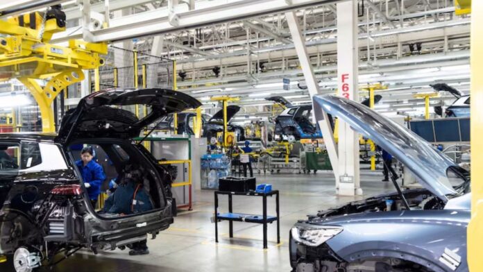 la-industria-continua-sin-recuperarse-y-se-encuentra-casi-9%-por-debajo-de-2023,-segun-utn