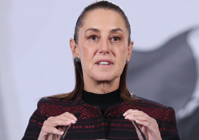 “a-ver,-con-tranquilidad”:-la-presidenta-de-mexico-sorprendida-por-un-sismo,-imperturbable
