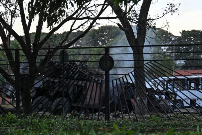 mas-de-150-aeronaves:-asi-fue-la-operacion-militar-de-ee-uu-en-caracas-para-la-captura-de-maduro