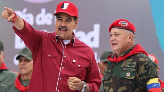 trump-arrebata-a-maduro-pero-deja-a-su-regimen-a-cargo