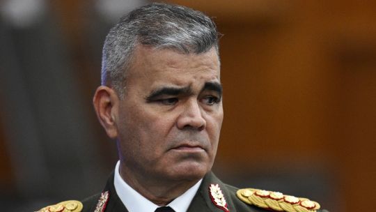 militares-venezolanos-reconocen-como-presidenta-en-funciones-a-la-vicepresidenta-de-maduro,-delcy-rodriguez