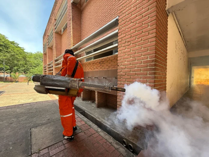 inician-los-trabajos-de-mantenimiento-en-colegios-de-santa-cruz