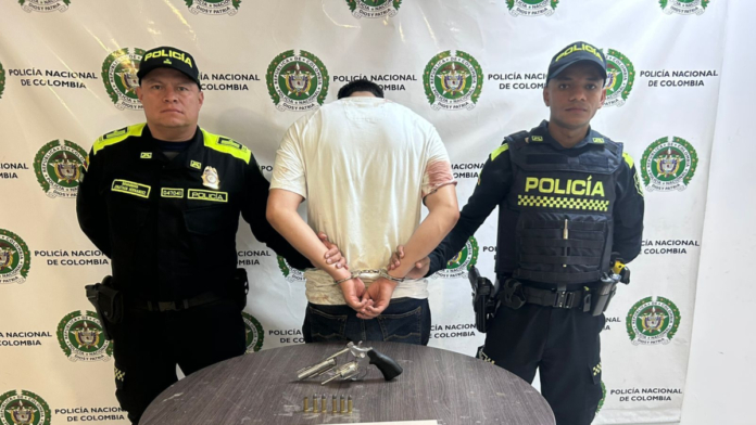 murio-en-el-hospital-el-policia-que-fue-baleado-al-intervenir-rina-en-ano-nuevo-en-villavicencio:-agresor-tambien-fallecio-y-el-hermano-quedo-libre